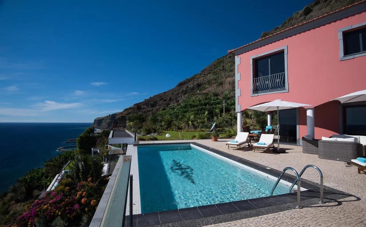 Вилла Luxury Ocean Front Villla Кальета